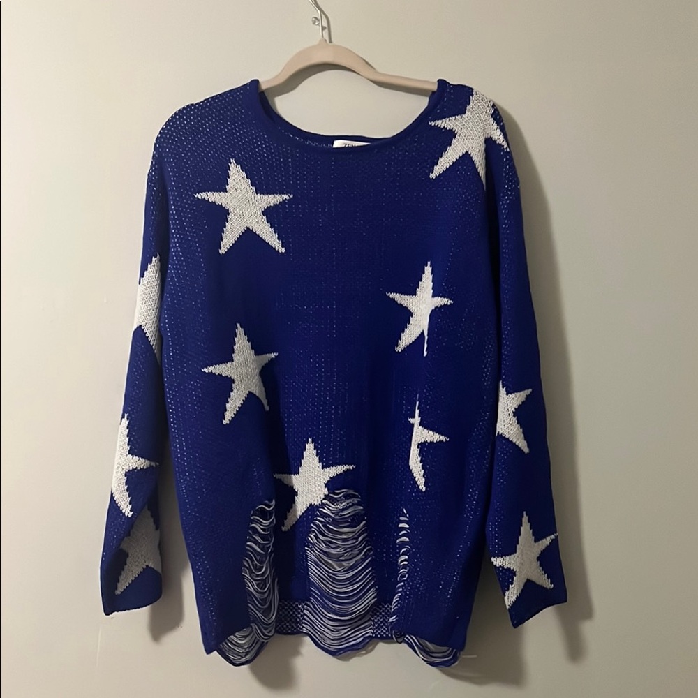 Zenana - Women’s Blue Star Pattern Sweater (L)